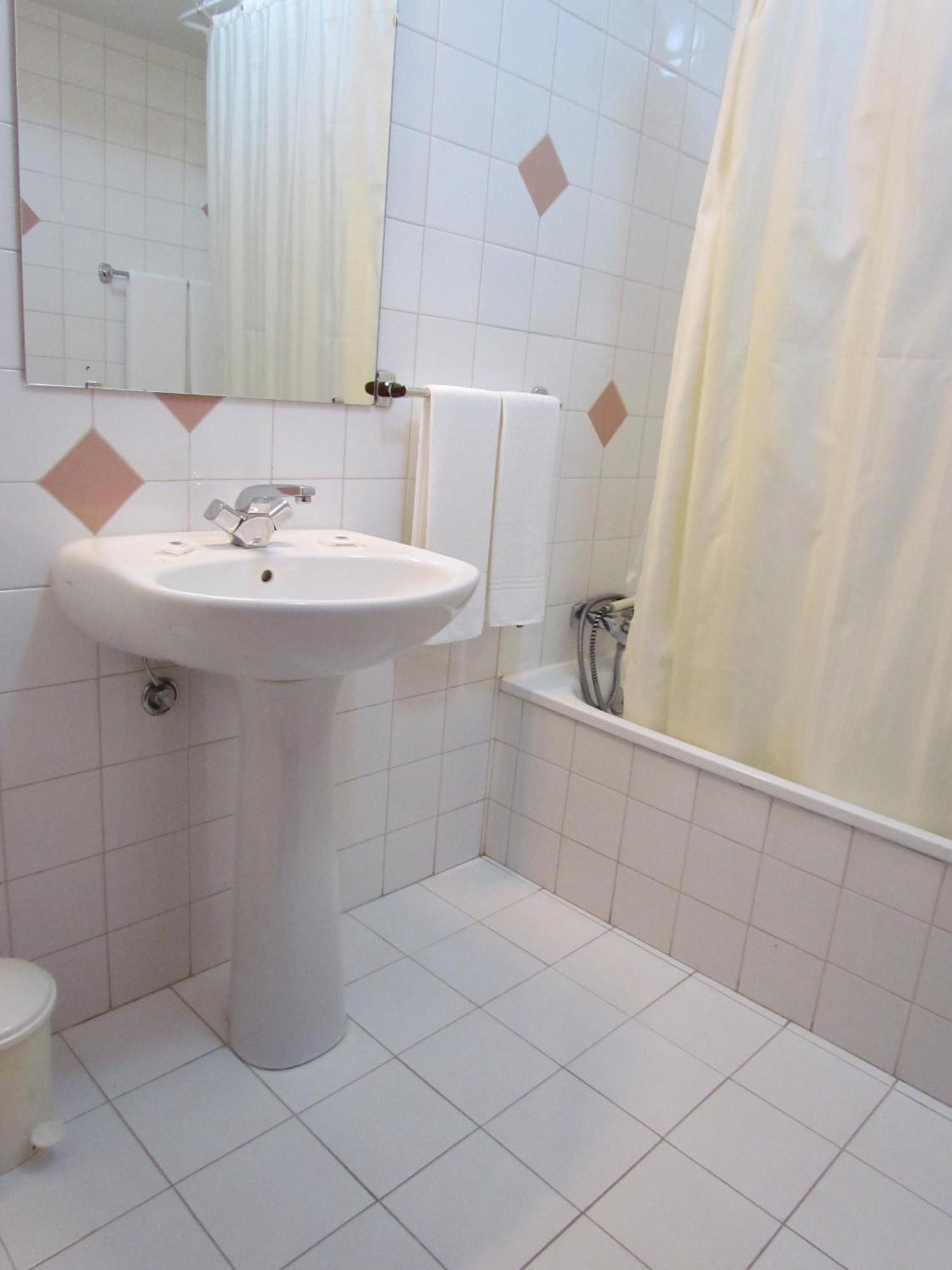 Sao Tomas Hotel Fátima Kültér fotó